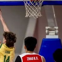 U18男篮亚洲杯决赛79-89：别只骂黑哨，这块银牌有真东西