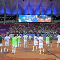 武汉三镇罚单深读：空出来的那6排，亏掉的不止8万块