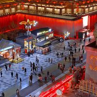 99元和328元的唐风妆造差在哪？国庆前，我把150多条帖子翻完了
