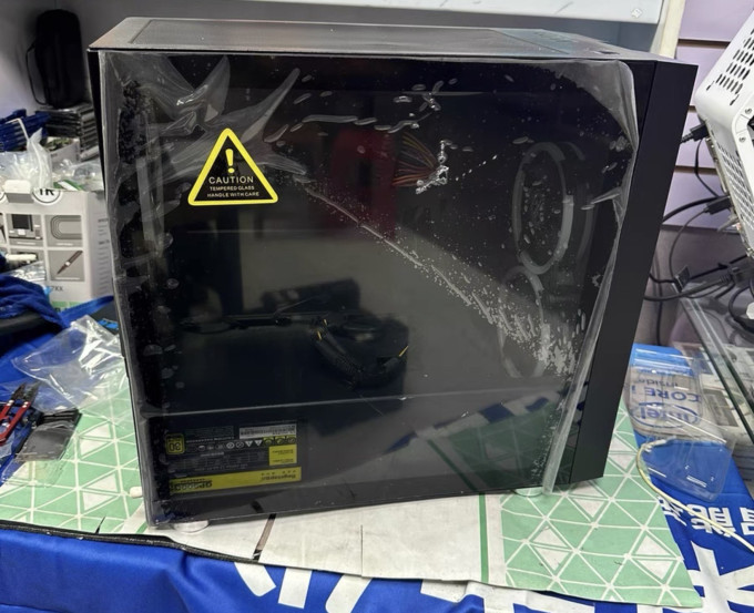 先马机箱