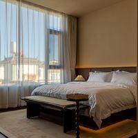 丽江民宿跌到4天3晚299元，杭州飞广州机票1.6折：暑期结束后、中秋前的24天，是今年的住宿价格洼地