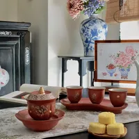 一半人把茶席摆满，一半人说"留白才高级"：对了40多篇秋季茶席帖，"换秋装"到底怎么换才搞明白