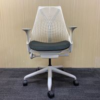 赫曼米勒的入门券Sayl有4个版本和2道价差：捋清楚后，终于明白谁能买谁别买