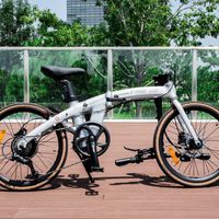 昨天电动自行车限速拟提到20km/h：翻完新国标、电助力折叠车参数表和车主实测，我把谁该买、谁该等、哪些坑千万别踩理清了