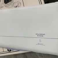 亚朵半年卖了26亿枕头，蹲低价的人先别急着下单：对完代工厂成本账和85条被骗评论，三条红线和四类渠道都在这