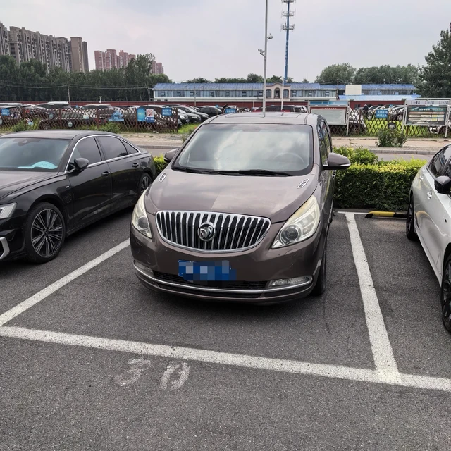 434辆车全部限价成交，93%竞得人摇号80次以上：京牌法拍是资历局，想报第二期先查自己在哪一档