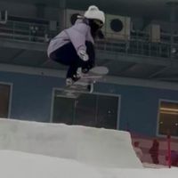 室内选场与单板进阶 | 滑雪8.27日报