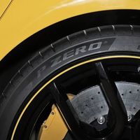 同一套P Zero，有人3万公里磨平，有人跑了8万：翻了特斯拉、小米、极氪车主的换胎账，电车复购倍耐力其实就看三个问题