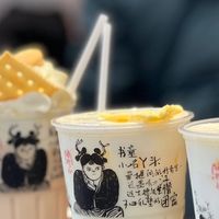 晚上喝茶颜悦色熬了个通宵不是玄学：官方咖啡因数据折算成杯，热版人间烟火≈1.8罐红牛，长沙一天三杯得按时间表喝