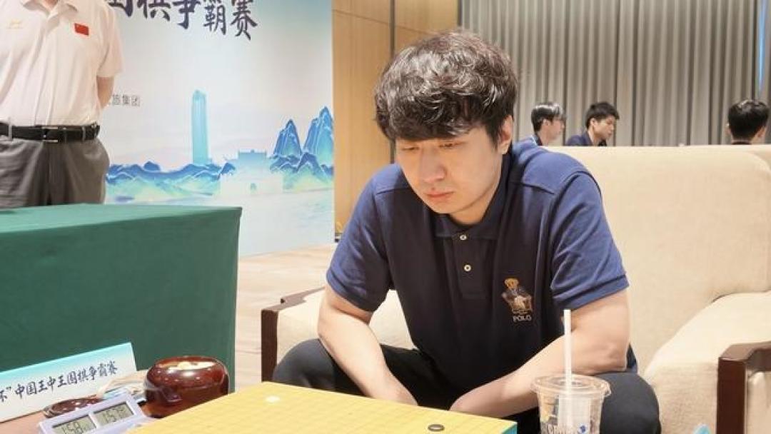 柯洁复盘王中王决赛:2%胜率上演惊天逆转,AI算不尽人心