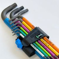 1.5的维拉拧断了，客服说是为了保护螺丝：翻完RC圈、机器人党和光学工程师的吵架记录，我把小尺寸内六角的买法和用法理成了两套逻辑