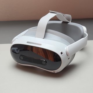 进VRChat才发现,头显反而是最便宜的:四类玩家的装备成本账,我替你算好了