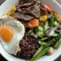 美国把食物金字塔倒过来了，地中海饮食却还在被抄作业：饮食哲学看完一圈，中国胃的答案只有四句