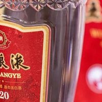 五粮液发了200亿分红，但百亿回购才花了约10%：想赚分红买入之前，先算清这三笔账