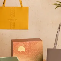 官方卖358，二手卖160：星巴克月饼跌出“员工价”，今年中秋到底怎么买