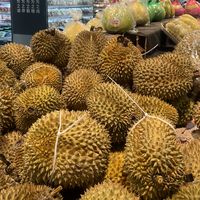 8月底是榴莲的“生虫爆发期”：“有虫才甜”半句真，“没打药”多半是话术