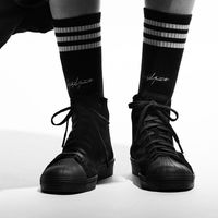 Y-3 KURO 2026秋冬上新：山本耀司的“纯黑”支线，适合谁、怎么买