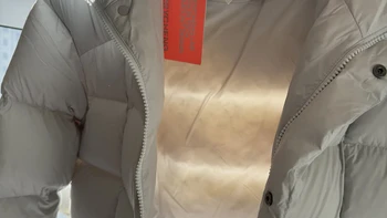 美力城鹅绒服反季最低196元：一年卖出13亿的爆款，捡漏前先看清真相