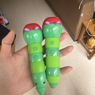 二手比新的还贵、挂出来秒被抢：盘完6支主流点读笔的账，才明白坑不在笔