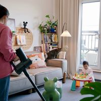 带娃家庭实测｜一机顶五台，石头A30 Pro Combo用满一年感受