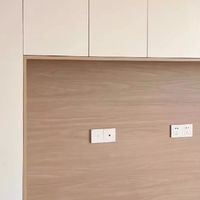 灯光与软装打造温馨出租屋
