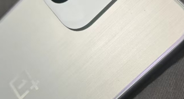 闲鱼淘机挖到手机，长辈用着零负担