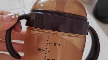 冬天温奶不用等！这款奶瓶把恒温省心做到了细节里