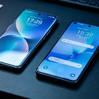 预算有限，选新款中端还是二手上代旗舰