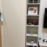 出租屋改造：暖黄灯光营造温馨