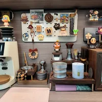 一边说“直接1:1抄作业”，一边说“抄完成了杂货铺”：对完20多篇爆火咖啡角抄作业帖、翻车复盘和一位用了4年的人，我理清了3条颜值铁律、3档预算的大件路线和几样不用急着买的小件