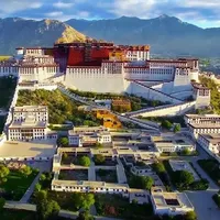 西藏进了中秋国庆长线热度前五,但吉隆刚发生泥石流:9月还是10月进藏,先把路段、天气、票价三笔账对清