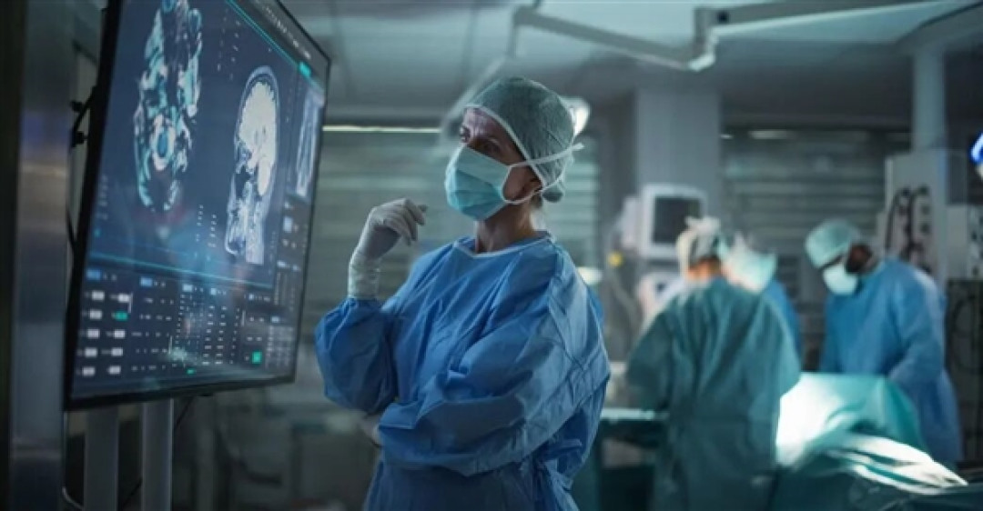 世界首例!AI辅助医生切除脑瘤成功:还患者一片光明