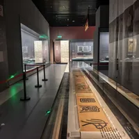 今年夏天第三次被台风闭馆：明天杭州全市博物馆都关了，约了《夜宴图》和兽首的，票务怎么处理、什么时候复开，我都核好了