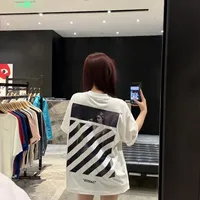Off-White的“十二星座T恤”上架了：全集合只在香港，补货按星座拆，本命款怎么入手