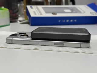 苹果发布会定档，黑鲨蹭热点推刀锋3：这块10000mAh磁吸充电宝，买之前先把一件事搞明白