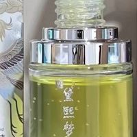 闭口粉刺黑头反复长怎么办？4瓶祛痘精华空瓶实测,控油收毛孔淡印