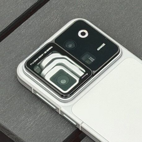 深度体验后再聊荣耀 Robot Phone：它不完美，但我们需要这样一部手机