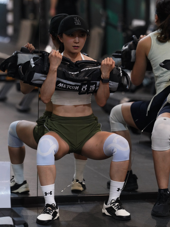 跑鞋