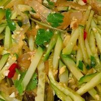 我家每周必做，一口嘎嘣脆的低脂小凉菜，脆嫩又解腻，全家抢着吃