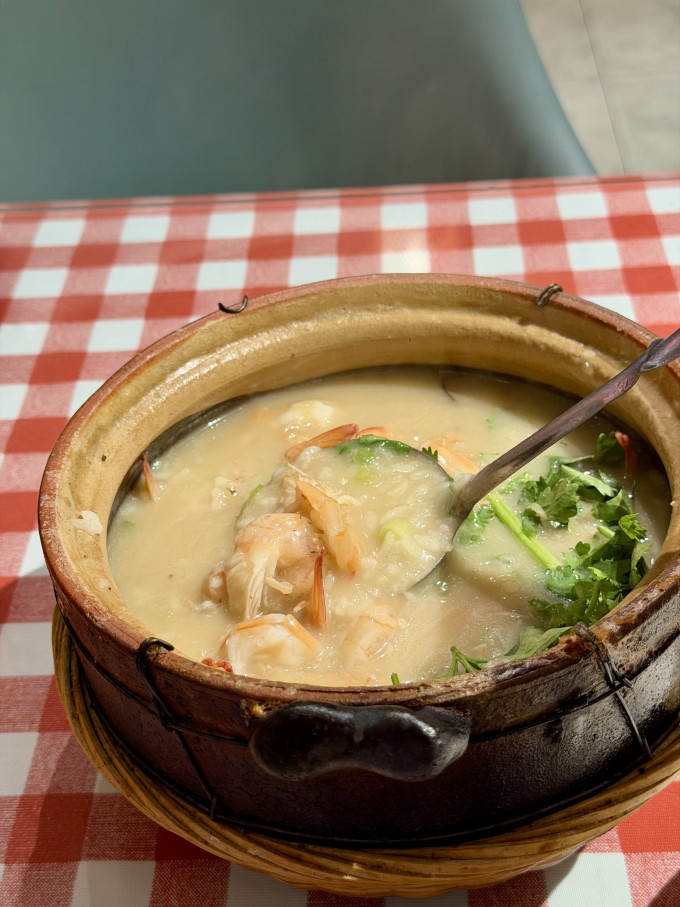 聚会餐饮