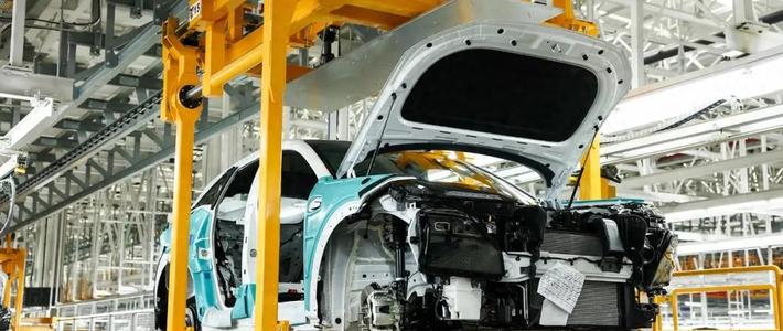 比亚迪上半年净利润降20.54%，海外销量暴增67.8%毛利率逆势走高