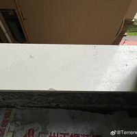 窗台石别只纠结下挂和小耳朵：对完两派高赞帖才发现，裂不裂看的是另外3件事（附预算档位）