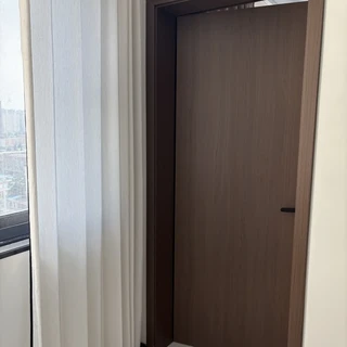 销售说加个静音条、磁吸锁更静音：翻完几百条业主真实反馈，这三样里有一样真不必加