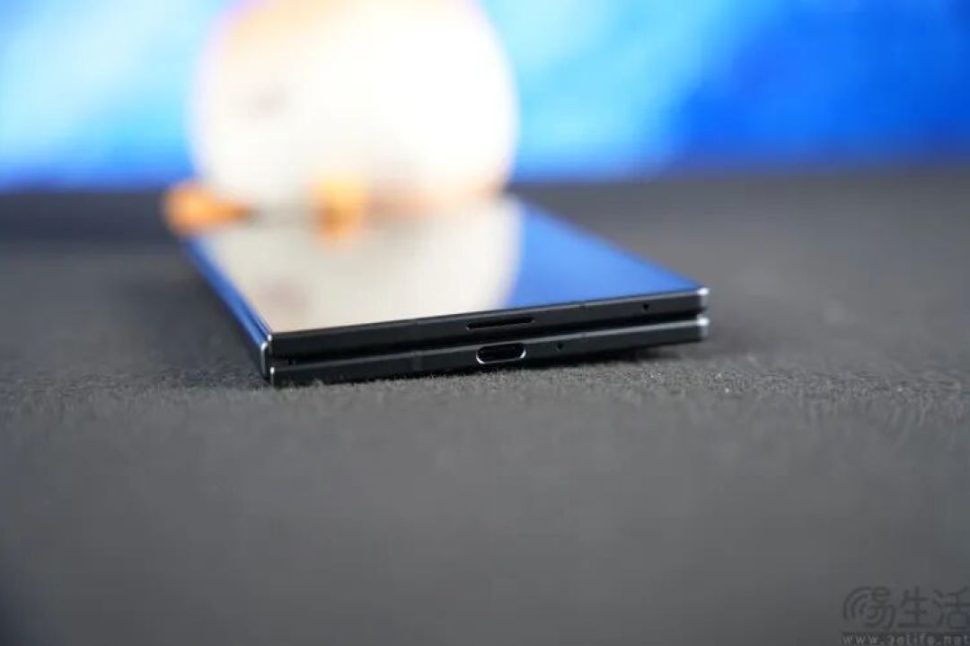 三星Galaxy Z Fold8上手:除了好看,也足够用心
