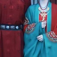 《莫离》中的双向救赎与权谋博弈