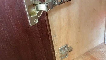 柜门下垂关不严，先别急着花106元：调、换、请师傅，铰链三参数分清再掏钱