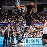 白晶对乔治拿了60分，对伦纳德只拿35：百分大战这把尺子到底在量什么