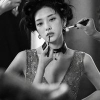 AI演员方桃子登上COSMO封面：想补课《被裁掉的女孩》，先看这篇