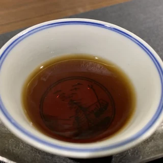 大益跌到和中茶一个价，品牌老茶腰斩：普洱金融茶崩了四轮之后，老茶终于轮到喝的人了