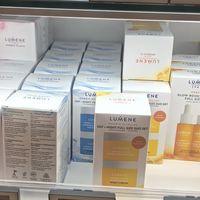 一边被玫瑰痤疮当本命、一边被说"疼到不行"：换季想入LUMENE的敏皮，先看懂这条产品线断层